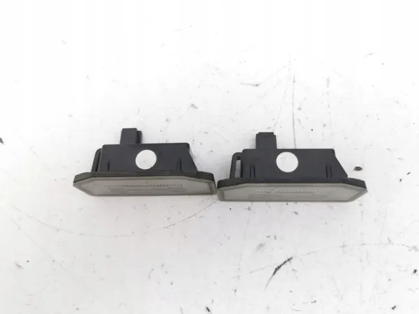 Tesla Model 3 2022 Heckkennzeichenleuchte OEM 144973000B image 5