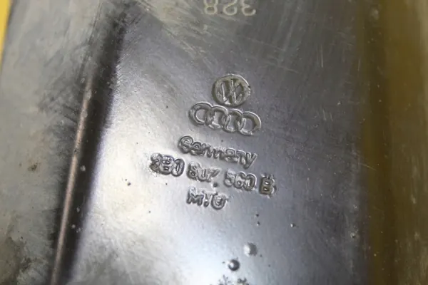 Etupuskuri VW Passat B5 FL 3B0807109A image 6