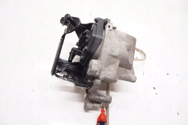 Brandstofffilterhuis OEM V60 I AV60-9180-CA image 3