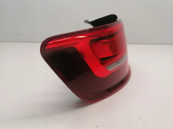 AUDI A3 8V4 LIFT SPORTBACK LUZ TRASERA IZQUIERDA OEM image 2