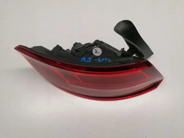 AUDI A3 8V4 LIFT SPORTBACK LUZ TRASERA IZQUIERDA OEM image 4