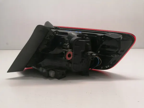 AUDI A3 8V4 LIFT SPORTBACK LUZ TRASERA IZQUIERDA OEM image 5