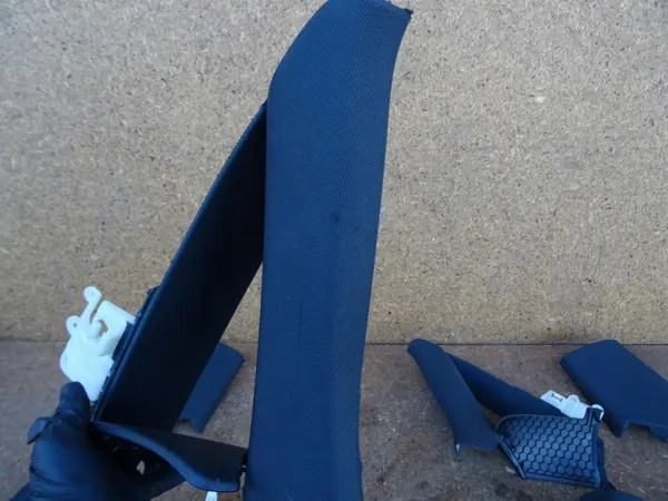 OEM 8W5867506B Audi A4 B9 Kattoverhoilu Musta image 7