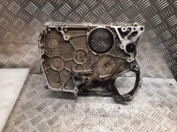 Cubierta de distribución VW T5 2.5 TDI OEM 070109211 - Usado image 3