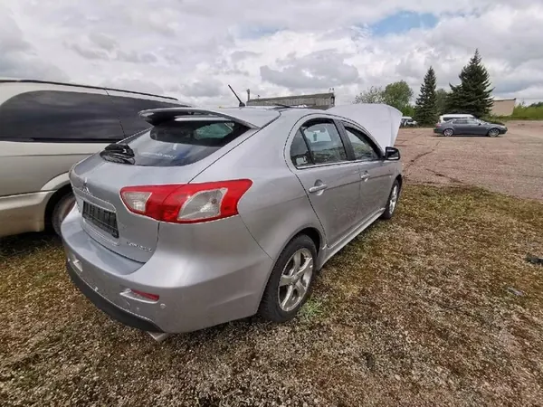 Motor de arranque Mitsubishi Lancer 2009 1.8L 1810a0 image 8