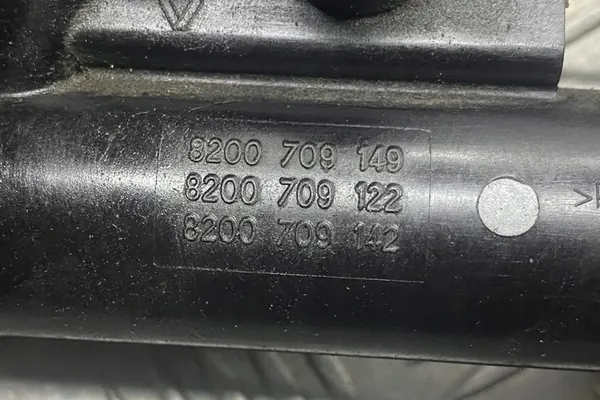 Carcasa del termostato RENAULT ESPACE IV 2.2L diésel image 6