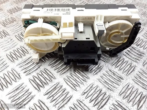 Opel Zafira A Klimasteuergerät OEM behr90673 image 4