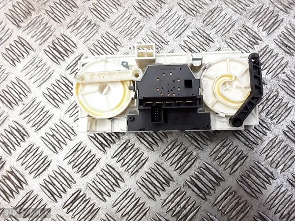 Opel Zafira A Klimasteuergerät OEM behr90673 image 5