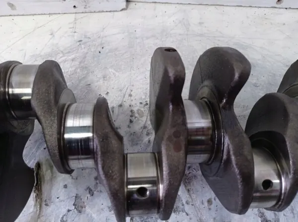 Virabrequim VW Golf VI 1.6 TDI OEM CAY - Usado image 4