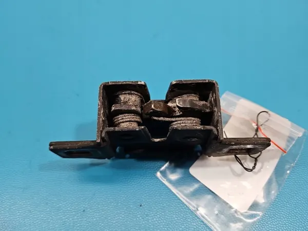 Fecho capô esquerdo OEM 5H22-16700-BD Jaguar XE image 3