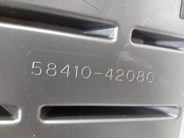 Tapis de coffre Toyota RAV4 OEM 5841042080 image 3