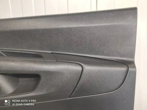 OEM 9818643177 Rechter Deurbeschermer Peugeot Partner image 5
