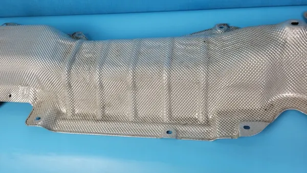 BMW OEM 9479123 Brandstoftank Thermische Isolatie Afdekking image 5