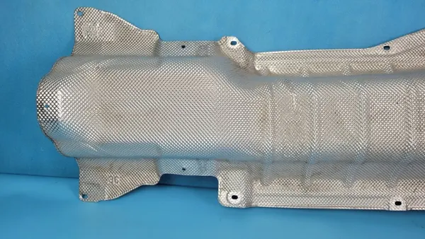 BMW OEM 9479123 Brandstoftank Thermische Isolatie Afdekking image 7