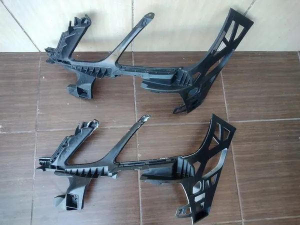 Deslizamento dianteiro esquerdo Mercedes E-Class 212 09-12 AMG image 3