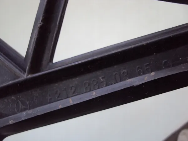 Deslizamento dianteiro esquerdo Mercedes E-Class 212 09-12 AMG image 9