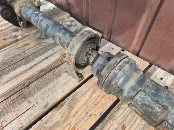 Drivaxel Volkswagen Touareg I image 3