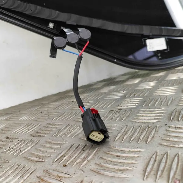 Para-brisa dianteiro Tesla Model 3 OEM 43R011070 Usado image 5