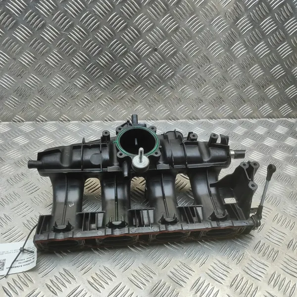 Collecteur d'admission VW Golf V Variant 06F133185AQ image 2
