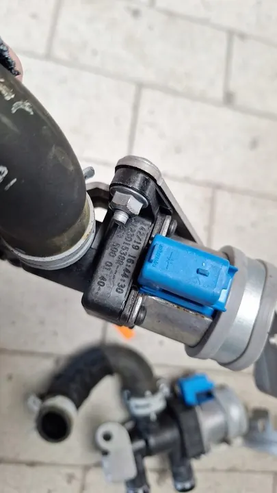 Vattenpump solenoid Renault Dacia image 4
