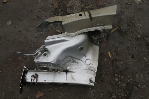 OEM 567775 Pare-boue gauche pour Seat Ibiza IV image 3