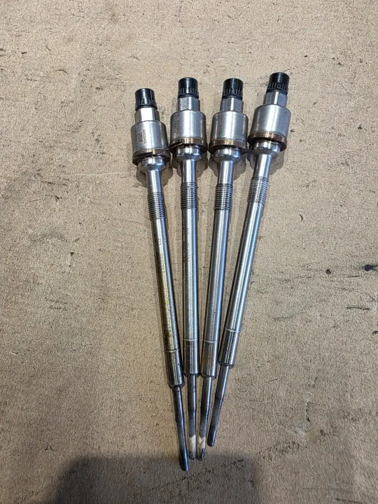 Glühkerzen OEM 12572 mit Sensoren - 4-teilig image 2