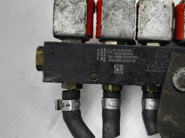 Kit LPG Valtek d'occasion OEM INSTALACJA GAZOWA VALTEK BMW E46 image 3