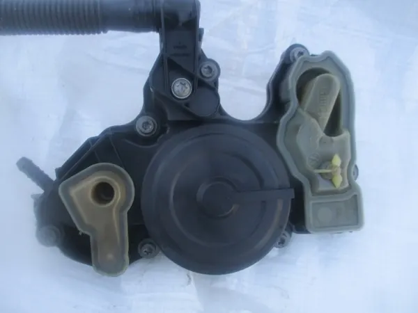 Öljyseparatori Audi A4 Q5 1.8 2.0 TSI TFSI image 2