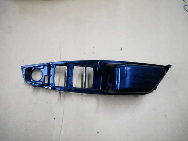 BMW F10 F11 Deurgreepframe OEM 9183537 Links Voor image 3