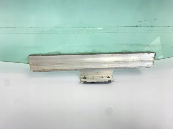 Rechte Hintertürscheibe OEM SDV08653 Mercedes W124 image 10