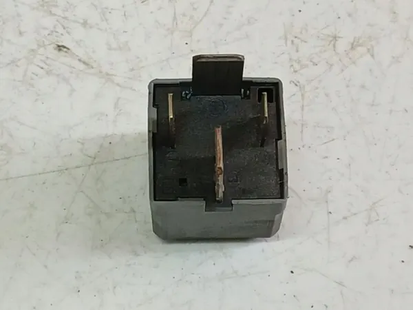 Relé Ford S-Max OEM 669T14B192EA 2008 2.0L image 3