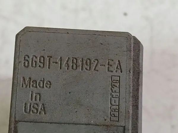 Relé Ford S-Max OEM 669T14B192EA 2008 2.0L image 4