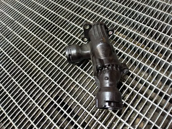 Carcasa de termostato Seat Leon (5F) 04L121111H image 5