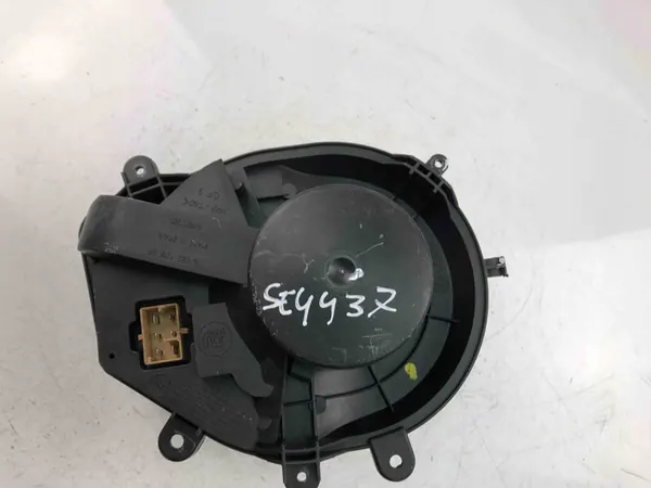 Motor de aquecimento VW Passat B5 8D1820021B image 2