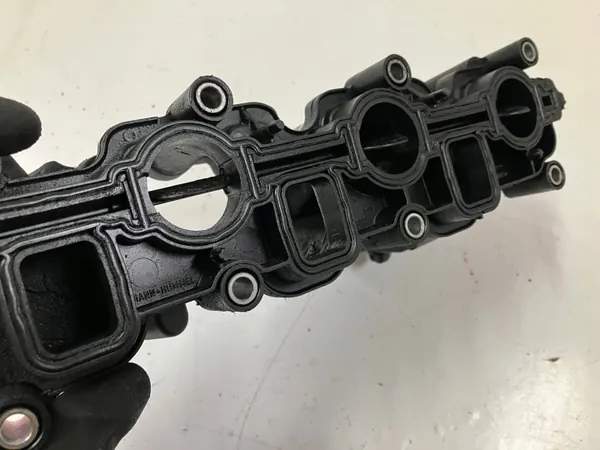 Left Intake Manifold 3.0 Tdi 240 HP Audi A4 B8 image 3