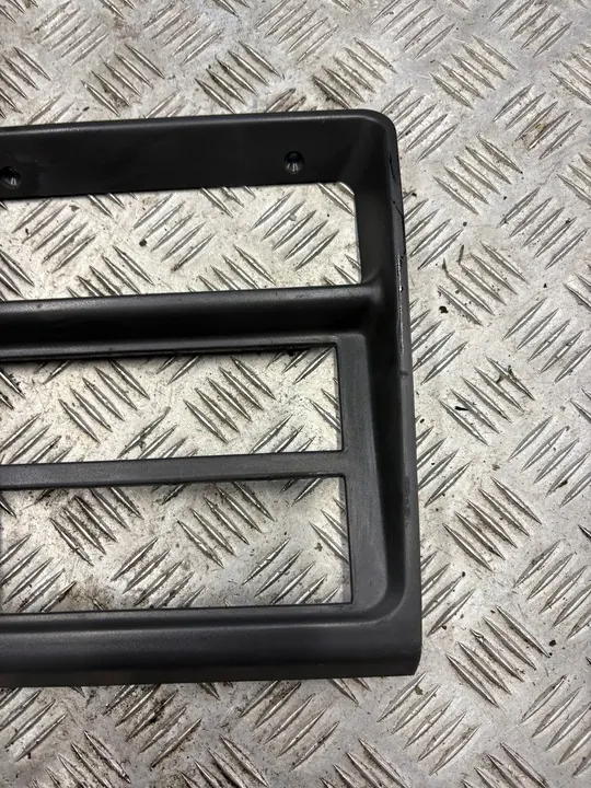 Mitsubishi Pajero II Radio Frame MB652134 image 3