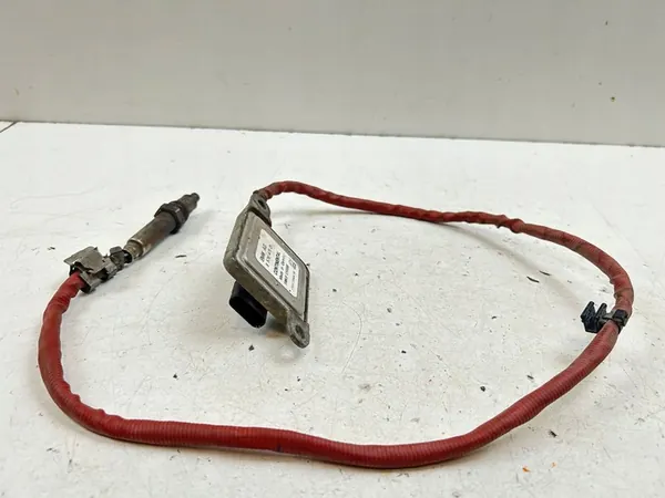 BMW X6 F16 NOx Sensor Lambda 857647101 image 2