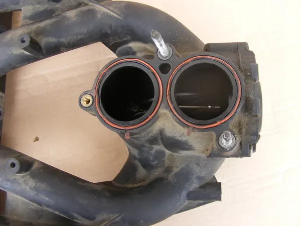 Coletor de admissão BMW E46 316i 318i M43 1432033 image 3