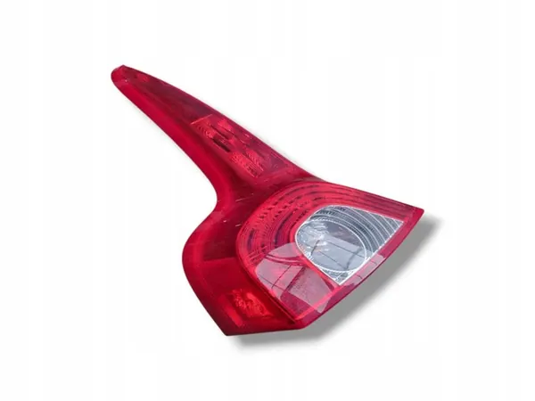 Luz trasera izquierda Volvo C30 2009 31213917 image 3