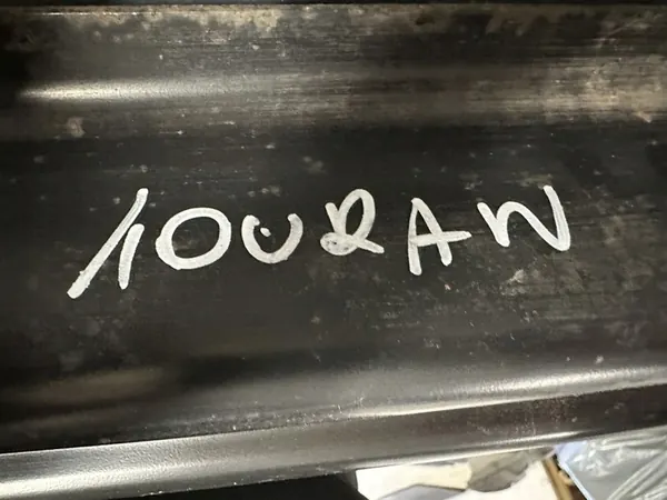 VW Touran I Takapuskuri Vahvistus 1T0807305D image 3