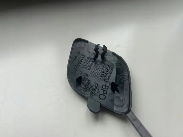 RENAULT CLIO 5 V TAMPA DE ENGATE FRONTAL 2019-2023 OEM image 8