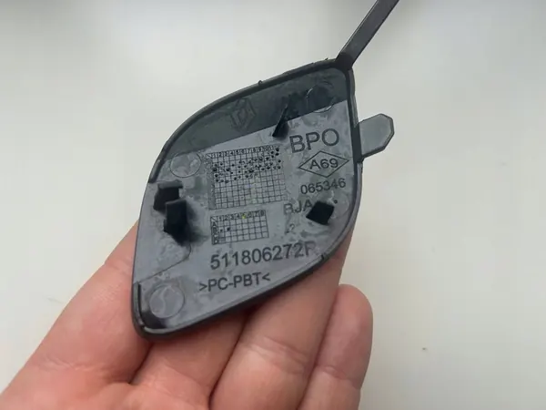 RENAULT CLIO 5 V TAMPA DE ENGATE FRONTAL 2019-2023 OEM image 9