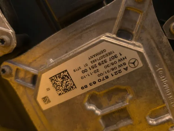 Linker Bi-Xenon koplamp Mercedes-Benz S W221 A2218207159 image 3