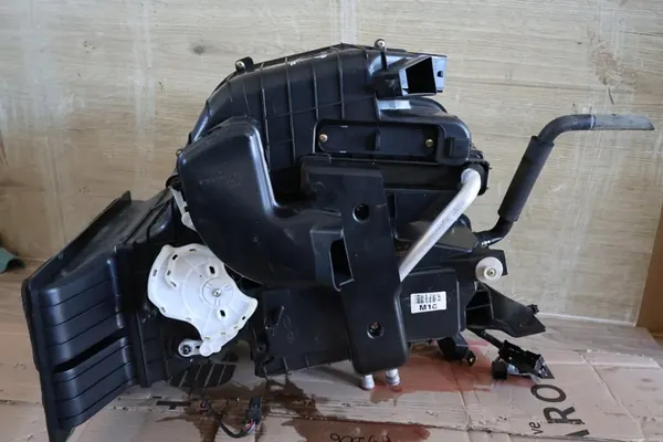 HYUNDAI TUCSON I 04-10 2.0 B Conjunto de Calefacción OEM image 5