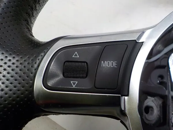 Volant Audi S3 8P Cuir Multifonction OEM image 7