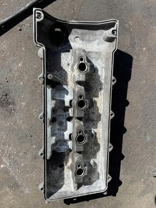 Tampa de válvula Mercedes-Benz VITO 2.2 CDI A6460161905 image 2