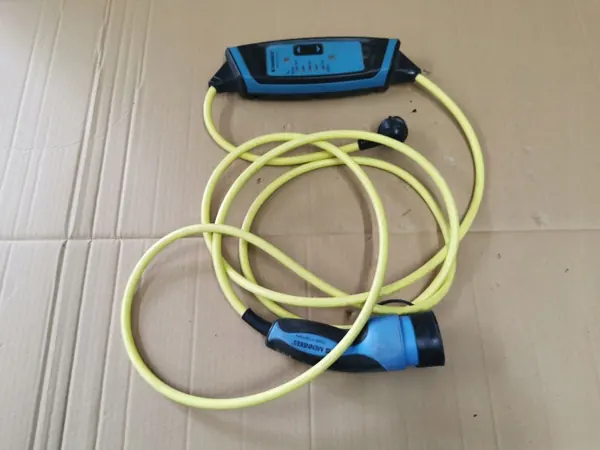 Câble Chargeur OEM EC621962 pour Volvo Hybride Rechargeable image 2