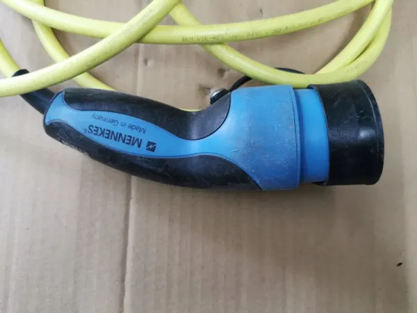 Câble Chargeur OEM EC621962 pour Volvo Hybride Rechargeable image 3