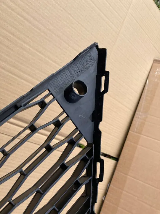 Griglia Centrale Seat Leon III FR radar 5F0853667D image 10