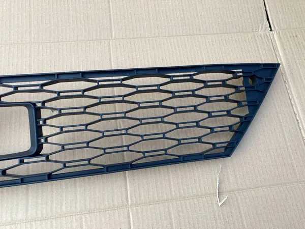 Griglia Centrale Seat Leon III FR radar 5F0853667D image 3